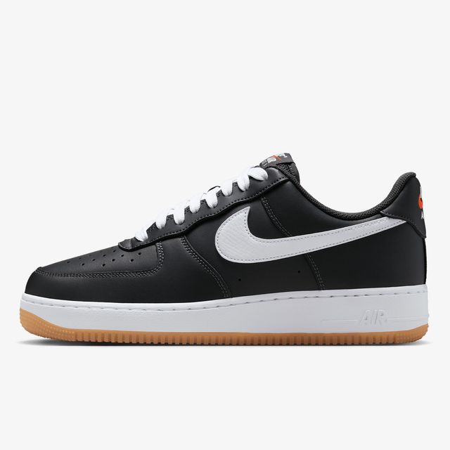 Nike Air Force 1 07 LV8