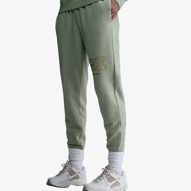 Nike Sportswear Club