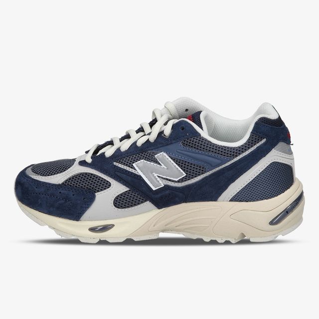 New Balance 880