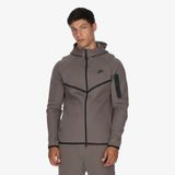 Nike Tech