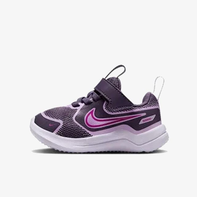 Nike Cosmic Runner