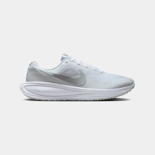 Nike Revolution 8