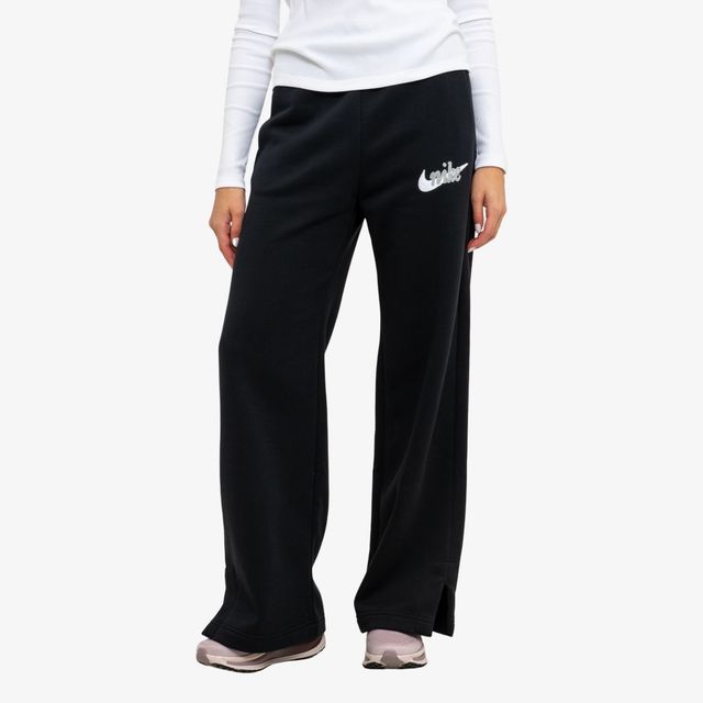 Nike Sportswear Phoenix
