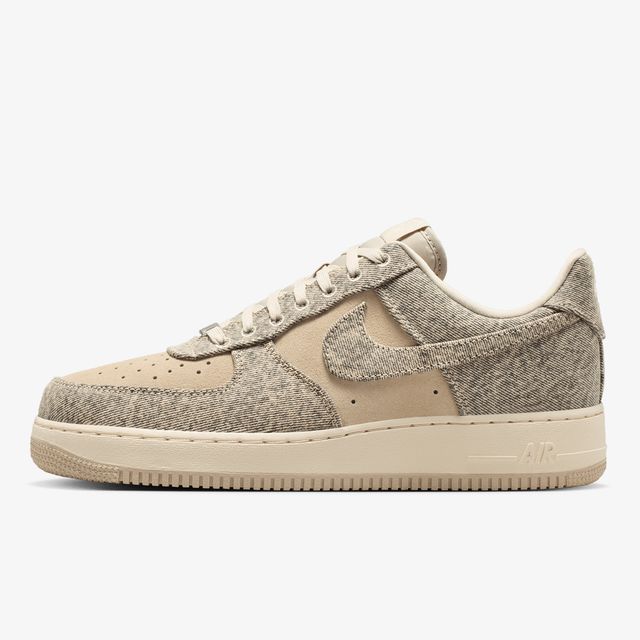 Nike Air Force 1 07 Lv8
