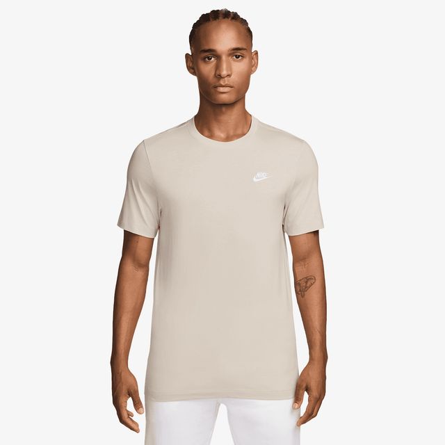 Nike Sportswear Club