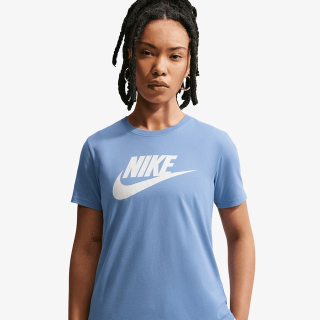 Nike Sportswear Essential