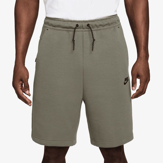 Nike Tech