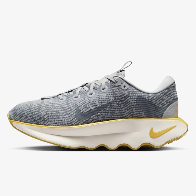 Nike Escape Momentum