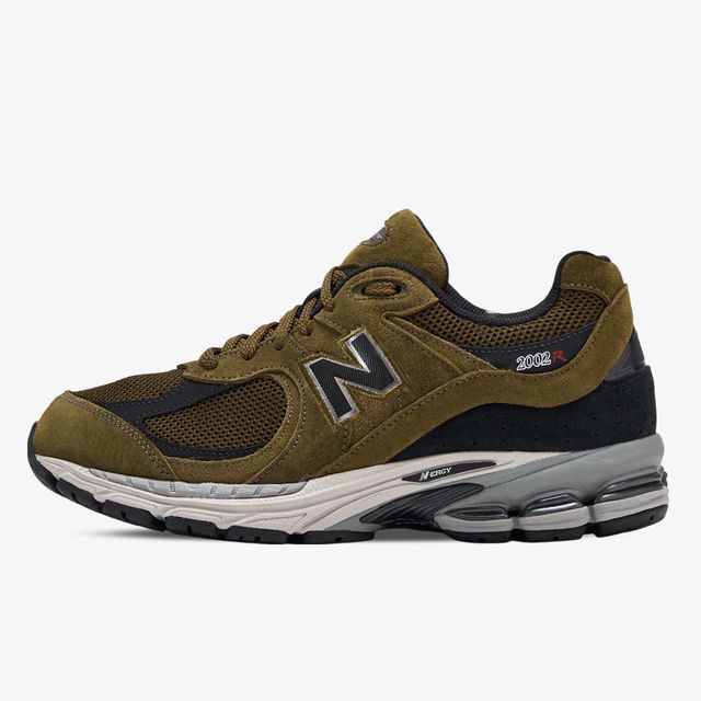 New Balance 2002r