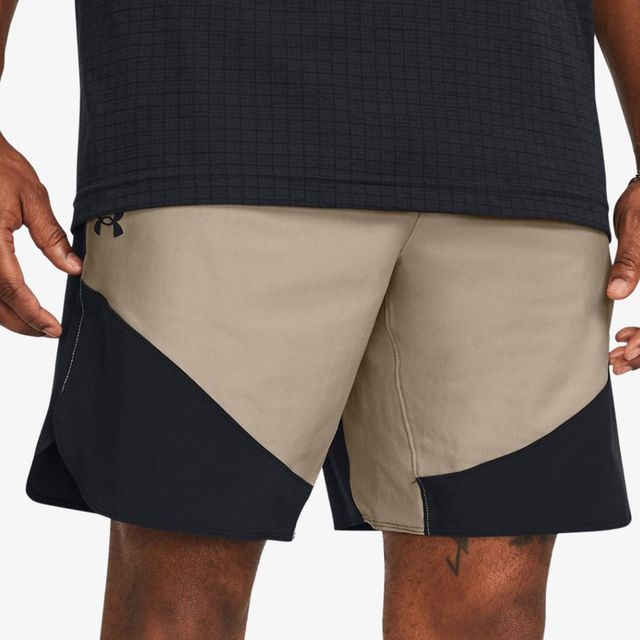 Under Armour Peak Woven Hybrid
