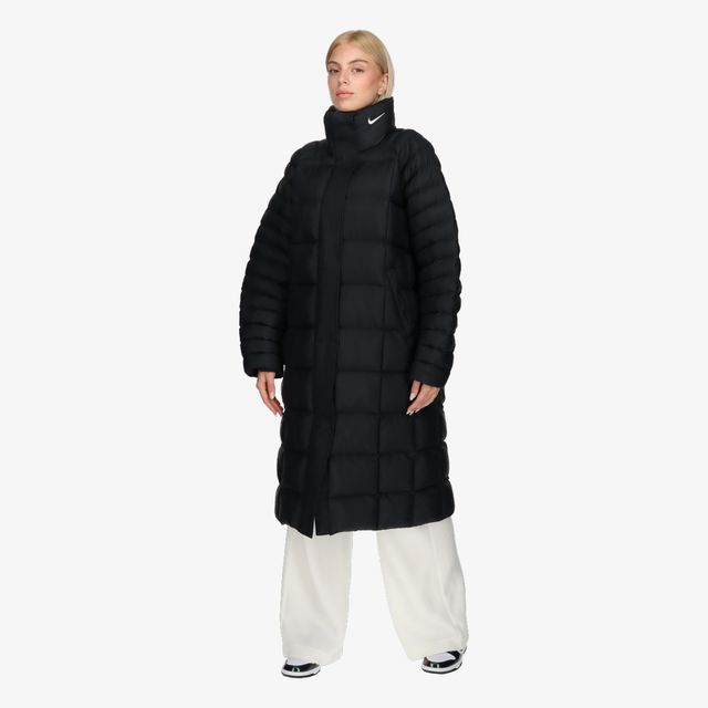Nike Essential