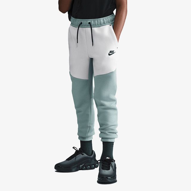 Nike Sportswear