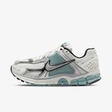 Nike Vomero 5