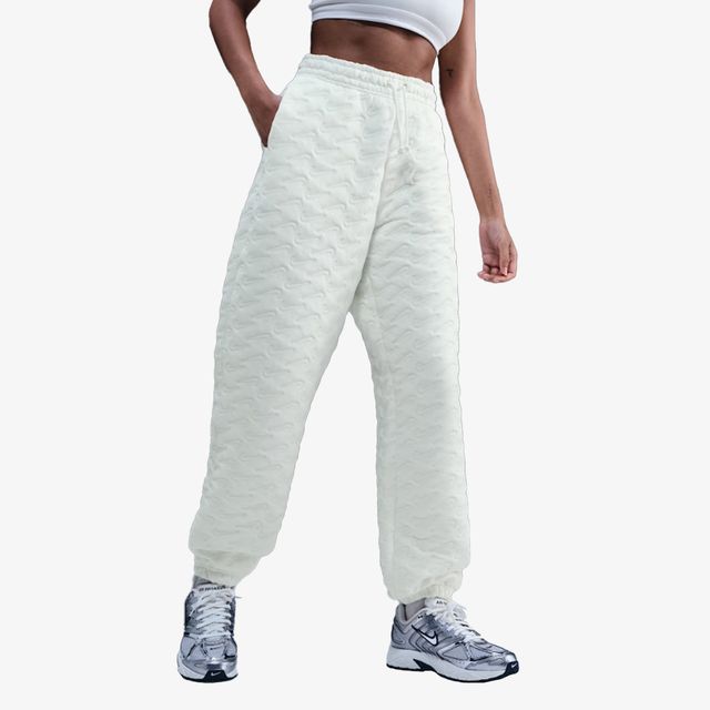 Nike Sportswear Phoenix