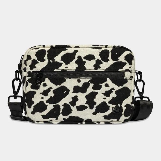 New Era Cow Jacquard Camera