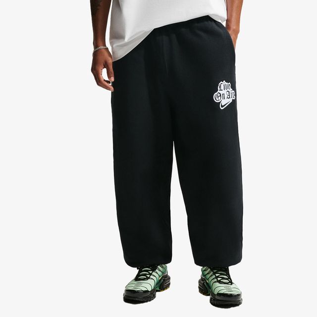 Nike Solo Swoosh