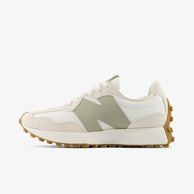 New Balance 327