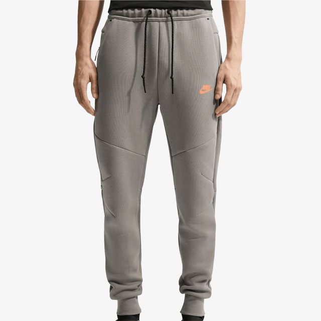 Nike Tech