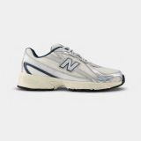 New Balance 740