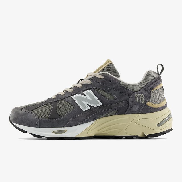 New Balance 878