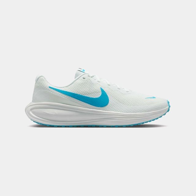 Nike Revolution 8