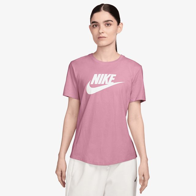 Nike Sportswear Club