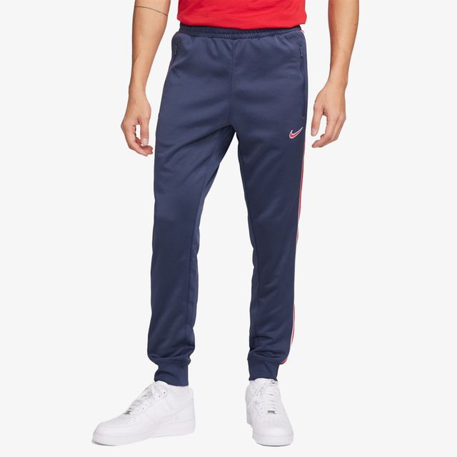 Nike Sportswear