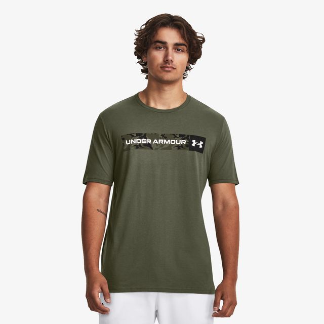Under Armour Chest Stripe