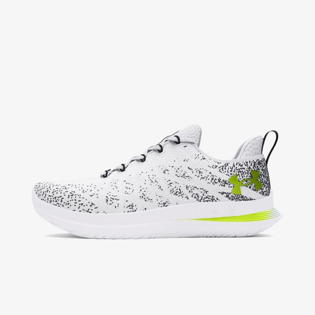 Under Armour Velociti 3