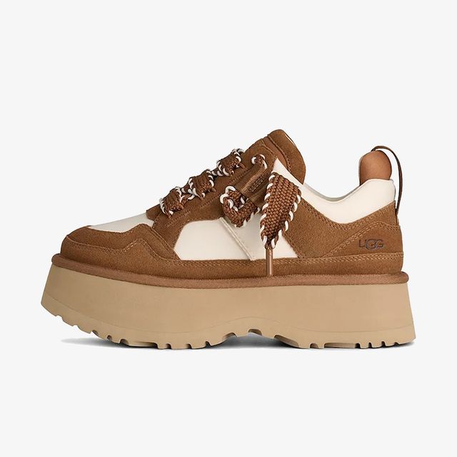 UGG Astromel