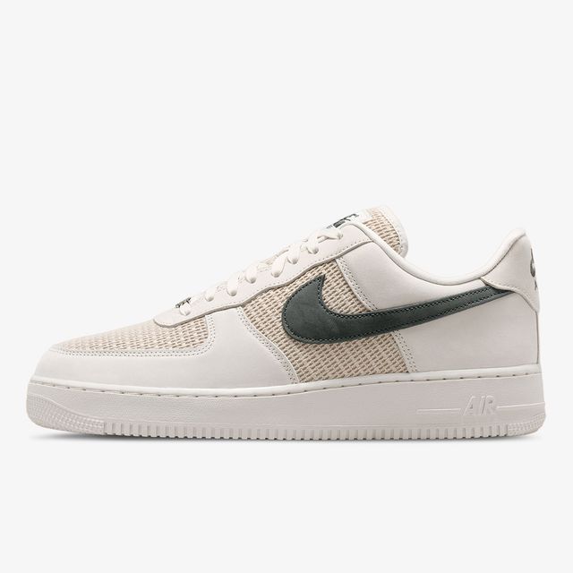 Nike Air Force 1 07 Low