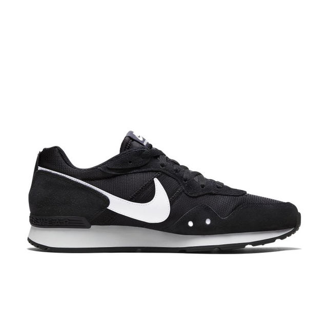 Nike Venture Runner