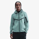 Nike Tech