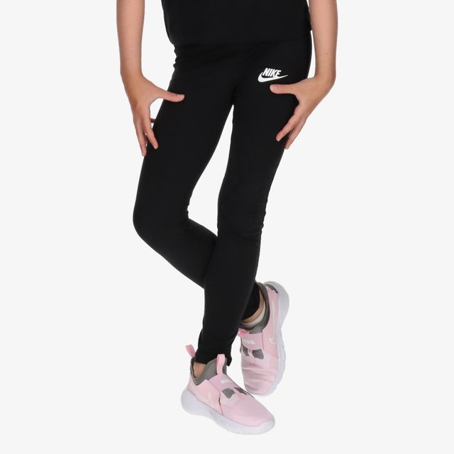 Nike Sportswear Favorites