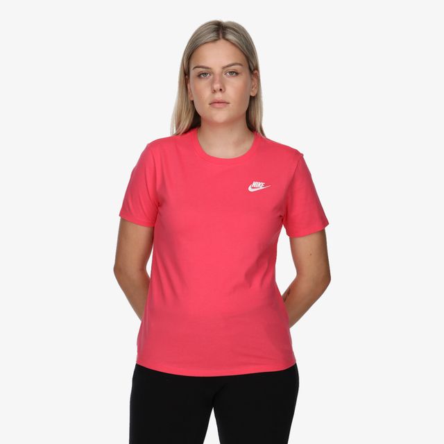 Nike Sportswear Club
