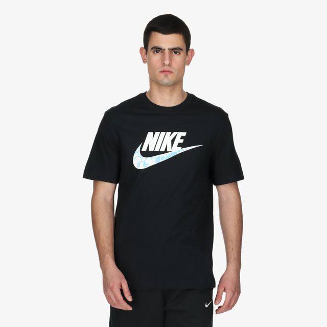 Nike Sportswear