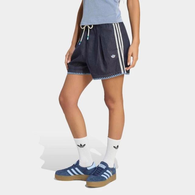 adidas Resort