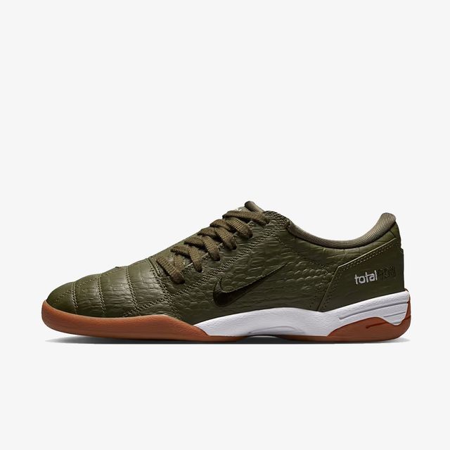Nike Total90