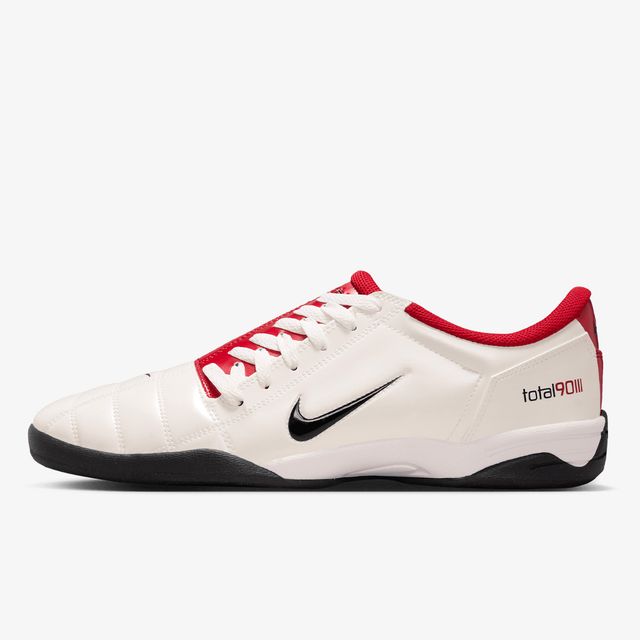 Nike Total 90