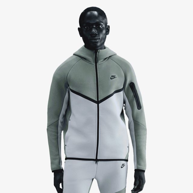 Nike Tech