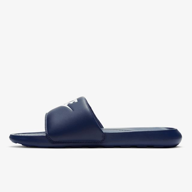 Nike Victori One