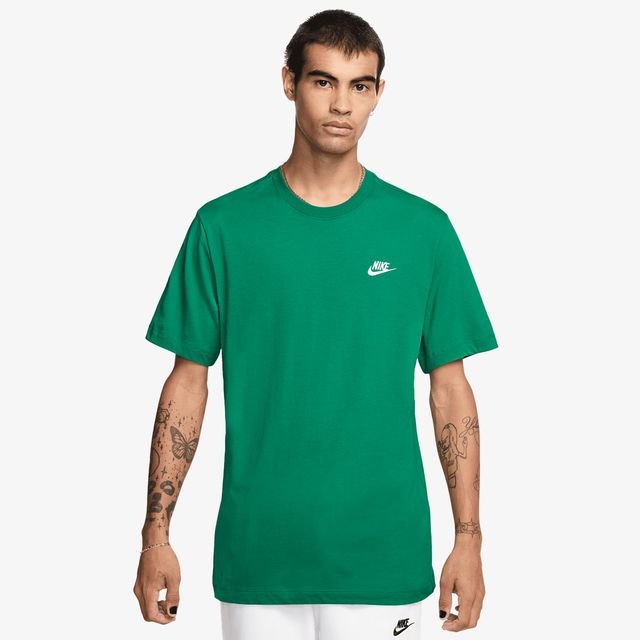 Nike Sportswear Club