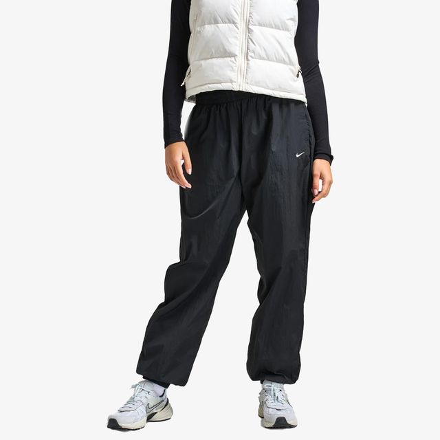 Nike Sportswear Essential