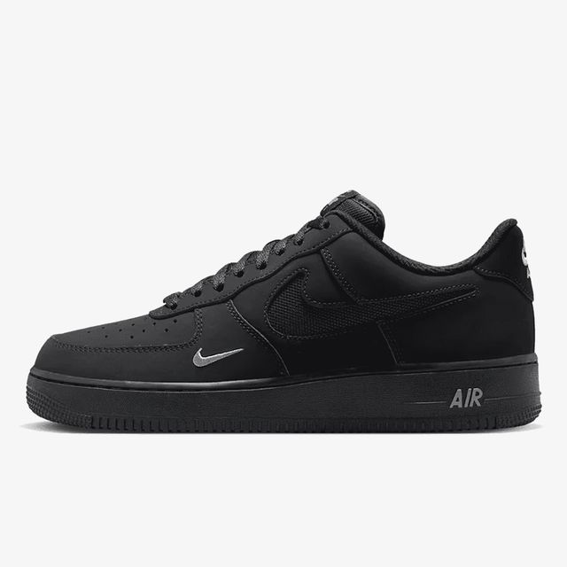 Nike Air Force 1 07 Lv8