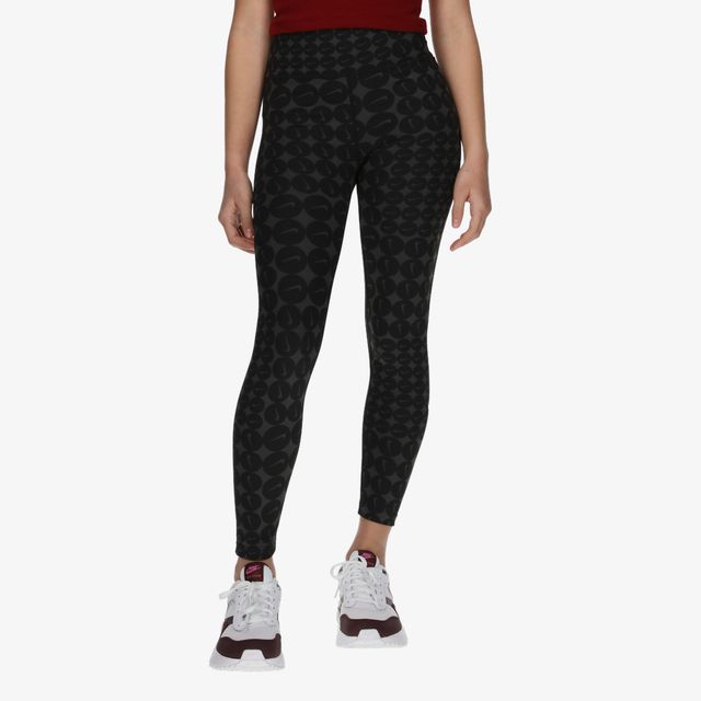 Nike Dri FIT One