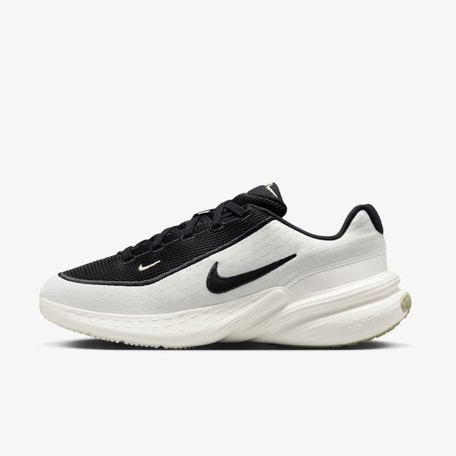 Nike Uplift Sc