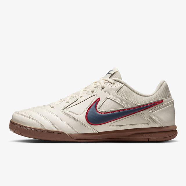 Nike Gato