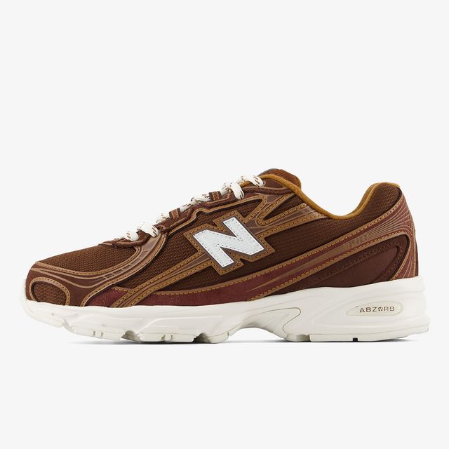 New Balance 740