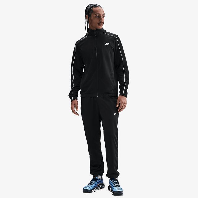 Nike Club